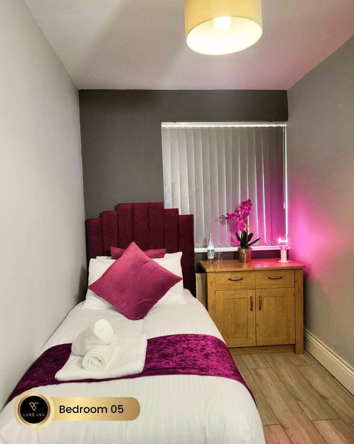 Nr Birmingham City Centre, 5 Bed, Luxe Inn Exterior photo